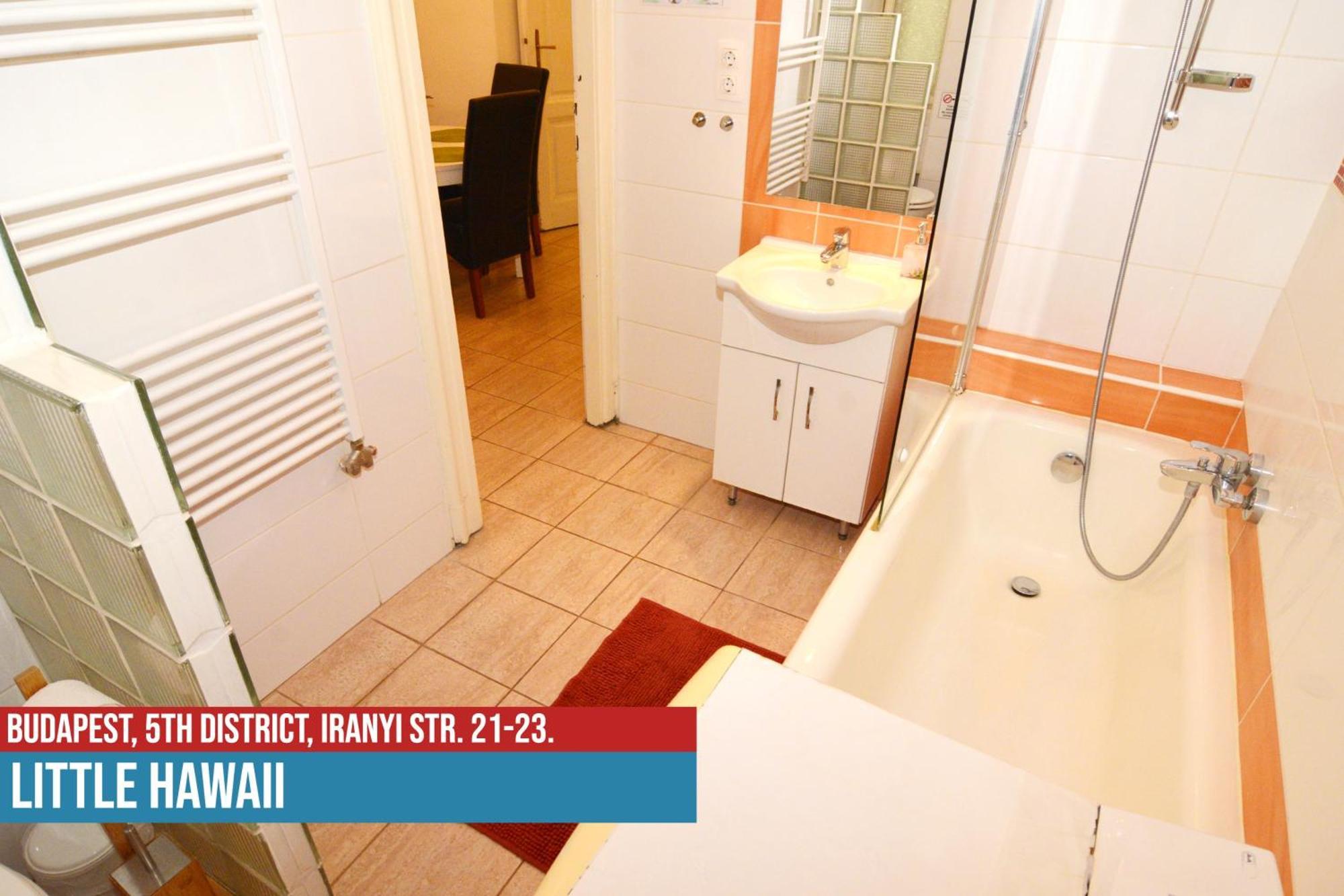 Little Americas Downtown Apartman *